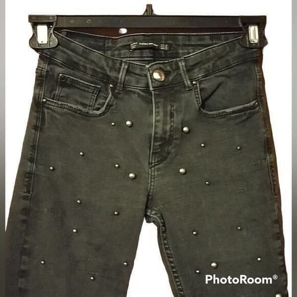 Zara Gray Beaded Cropped Distressed Jeans Raw Hem Tagged Sz 6 - Picture 2 of 9